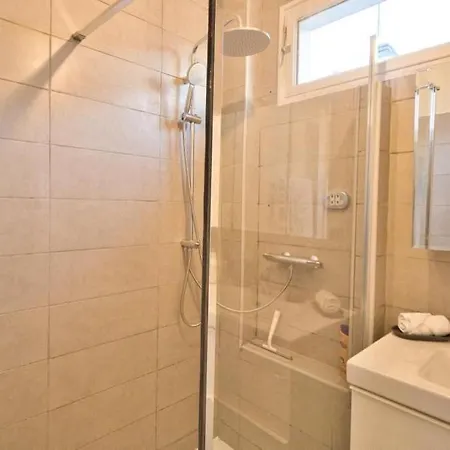 아파트 *grand T3*lumineux*vue*parking* *